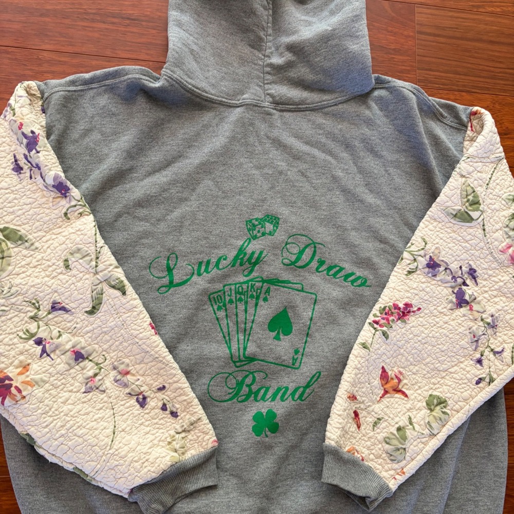 Vintage 90s Y2K Jerzees Lucky Draw Band Hoodie Quilted Floral Sleeves Boxy XL